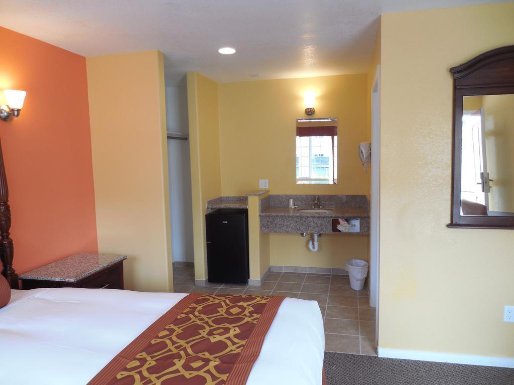 Coast Inn Oceanside Oda fotoğraf